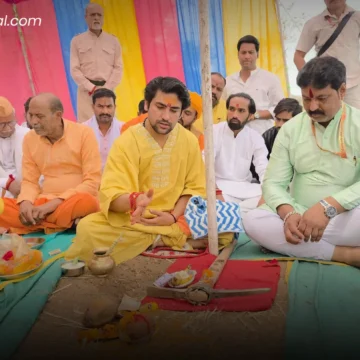 lok-com बागेश्वर धाम में स्थापित होगा भारत का पहला ‘हिंदू गांव’, धीरेंद्र शास्त्री द्वारा किया गया शिलान्यास